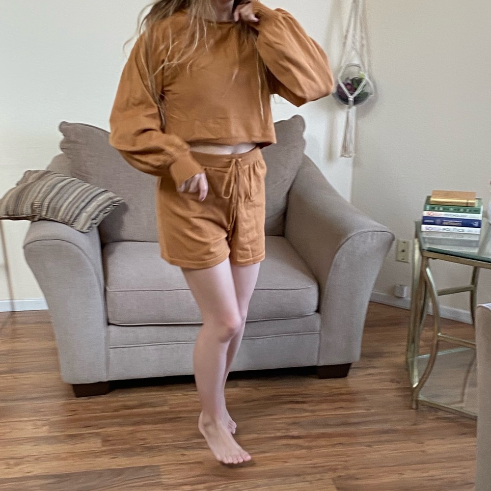Unbranded | Knit Two Piece Lounge Outfit Set - Picture 3 of 4